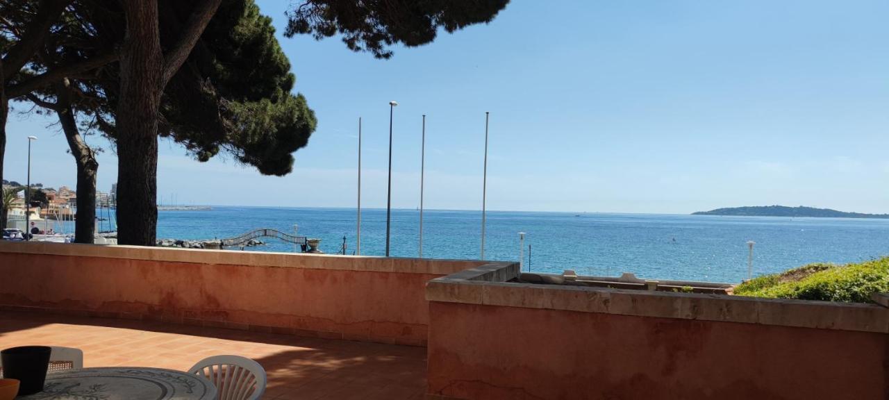 Hotel Martinengo Sainte-Maxime Bagian luar foto