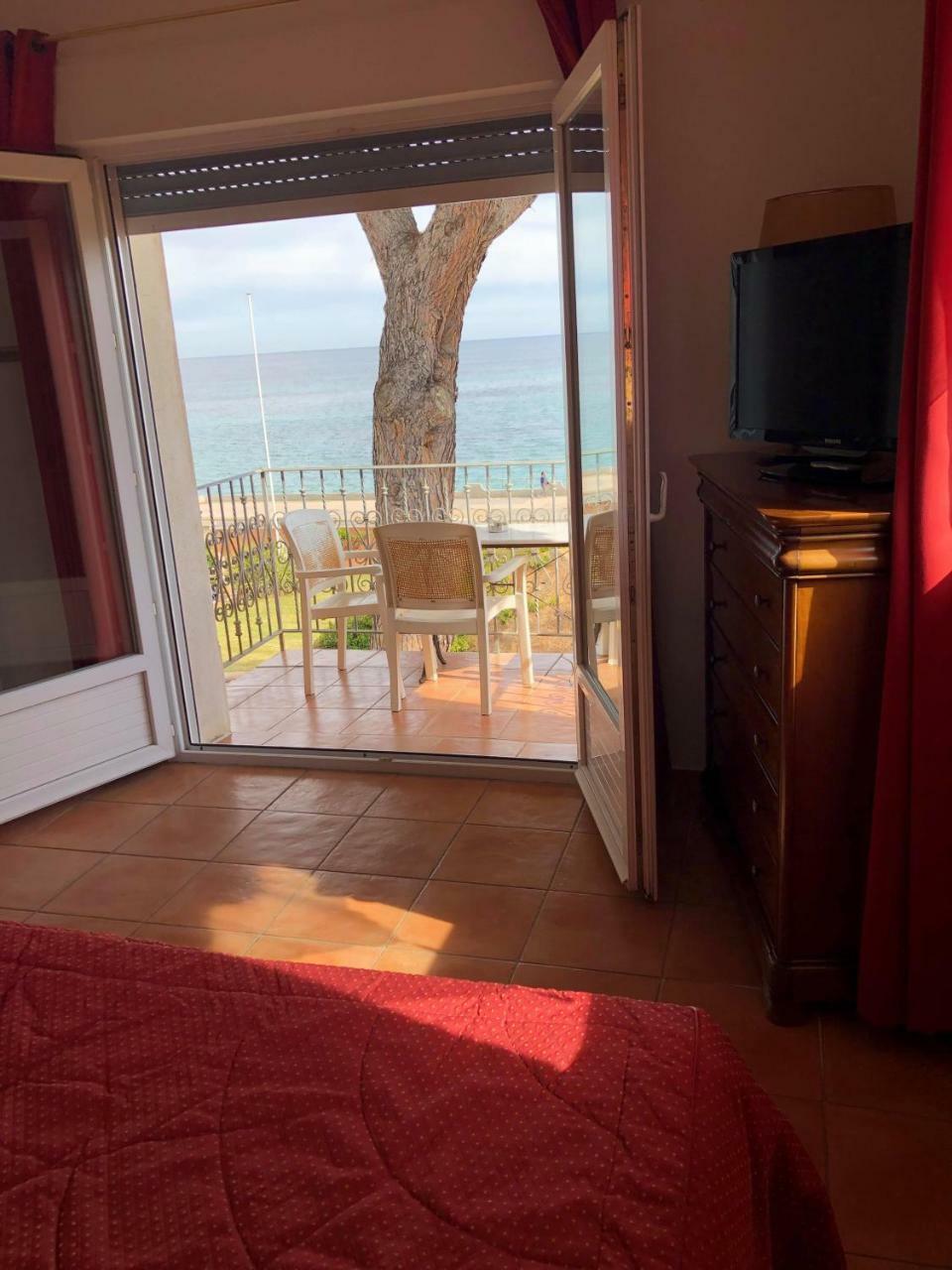 Hotel Martinengo Sainte-Maxime Bagian luar foto