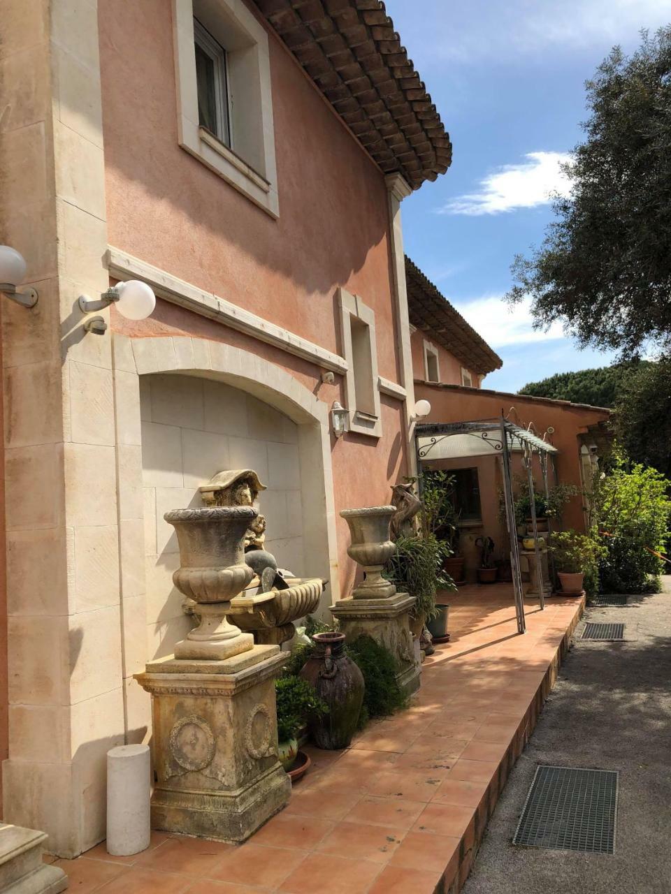Hotel Martinengo Sainte-Maxime Bagian luar foto